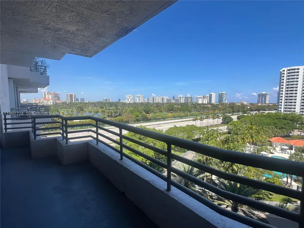 3300 NE 191st Street Aventura FL 33180