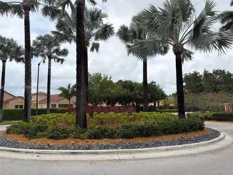 2281 NE 42nd Avenue Homestead FL 33033