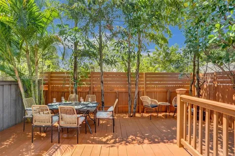 60 NE 26th Street Wilton Manors FL 33305