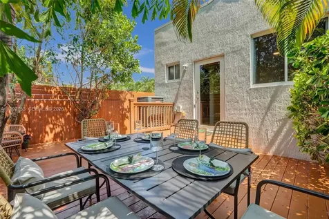 60 NE 26th Street Wilton Manors FL 33305