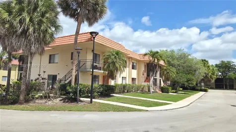 357 Lakeview Drive Weston FL 33326