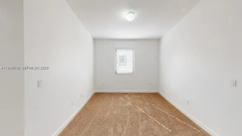 460 NE 194th Terrace Miami FL 33179