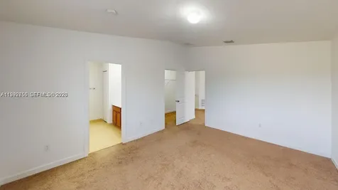 460 NE 194th Terrace Miami FL 33179