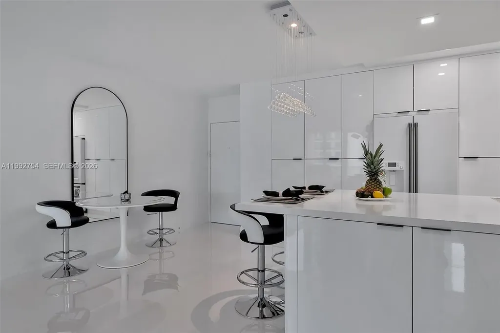 2501 S Ocean Drive Hollywood FL 33019