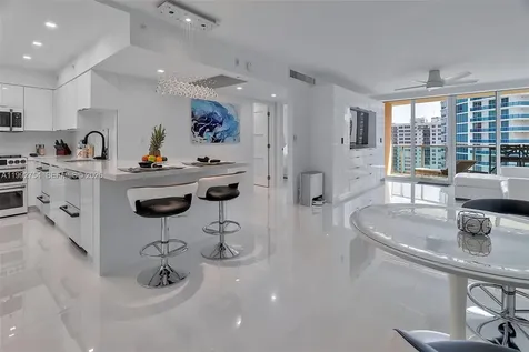 2501 S Ocean Drive Hollywood FL 33019