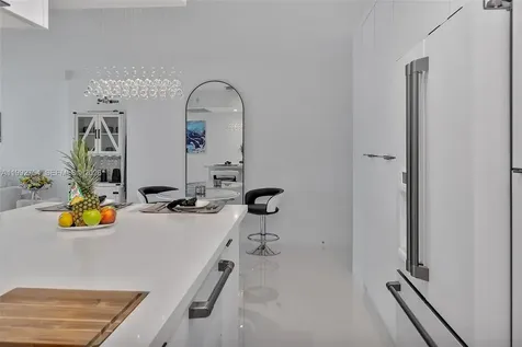 2501 S Ocean Drive Hollywood FL 33019