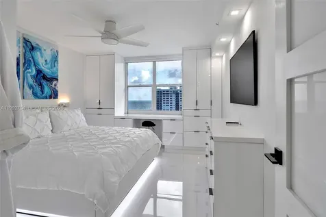 2501 S Ocean Drive Hollywood FL 33019