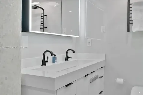 2501 S Ocean Drive Hollywood FL 33019