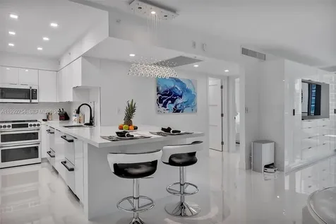 2501 S Ocean Drive Hollywood FL 33019