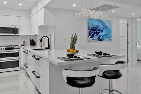 2501 S Ocean Drive Hollywood FL 33019