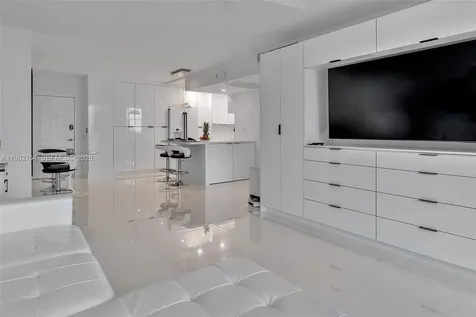 2501 S Ocean Drive Hollywood FL 33019