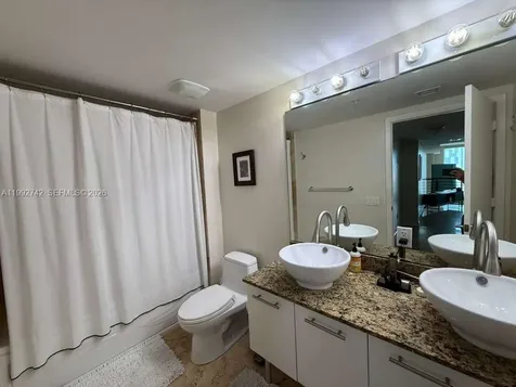 41 SE 5th Street Miami FL 33131