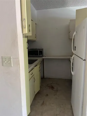 1012 SW 11th Street Hallandale Beach FL 33009