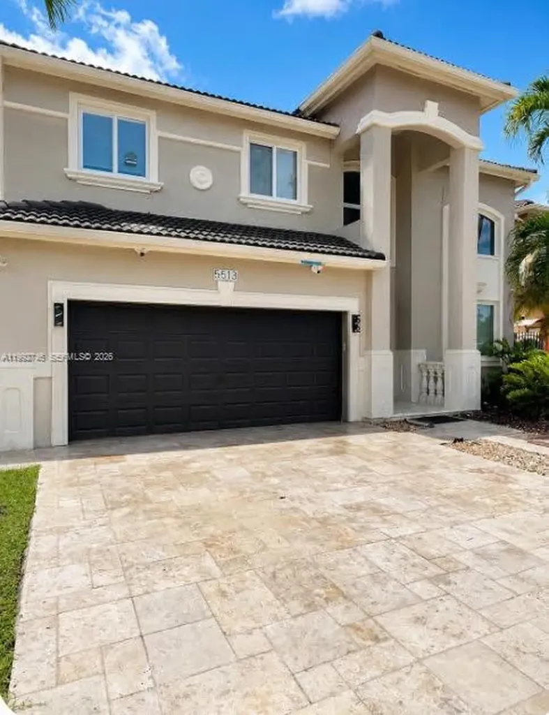 5513 SW 164th Court Miami FL 33185