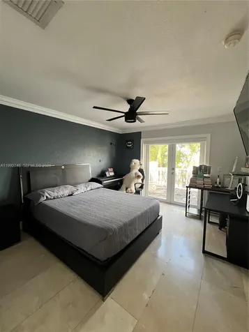 5513 SW 164th Court Miami FL 33185
