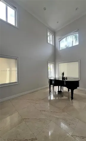 5513 SW 164th Court Miami FL 33185