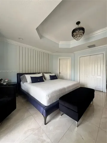 5513 SW 164th Court Miami FL 33185