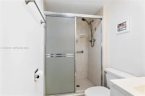 20400 W Country Club Drive Aventura FL 33180