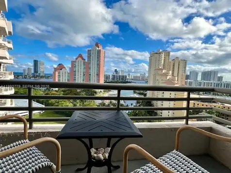 3300 NE 191st Street Aventura FL 33180