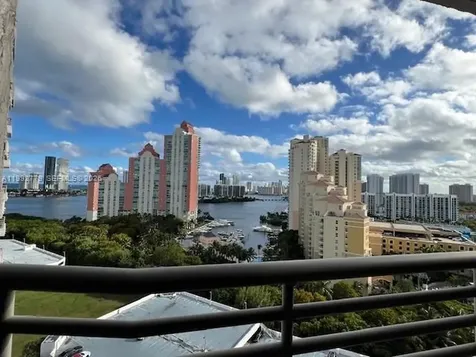3300 NE 191st Street Aventura FL 33180