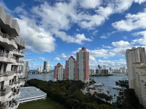 3300 NE 191st Street Aventura FL 33180
