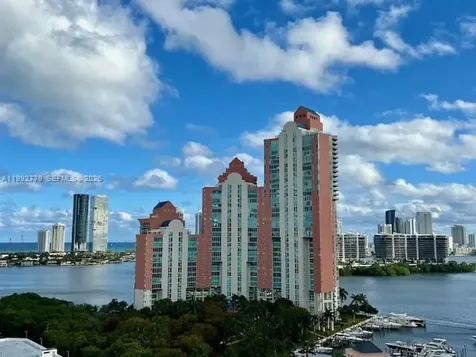 3300 NE 191st Street Aventura FL 33180