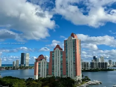 3300 NE 191st Street Aventura FL 33180