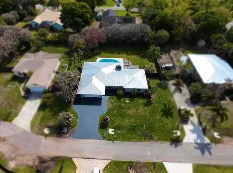 2497 NW South Manor Avenue Stuart FL 34994