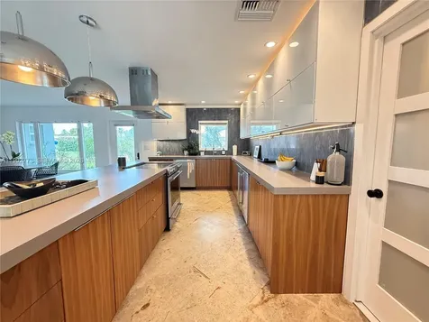 2497 NW South Manor Avenue Stuart FL 34994