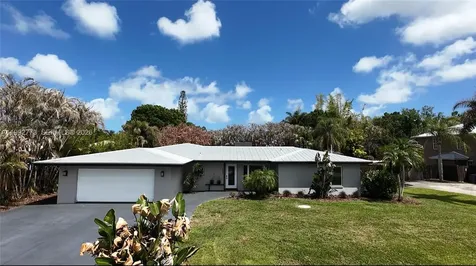 2497 NW South Manor Avenue Stuart FL 34994