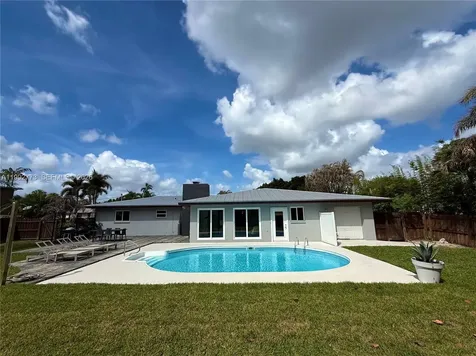 2497 NW South Manor Avenue Stuart FL 34994