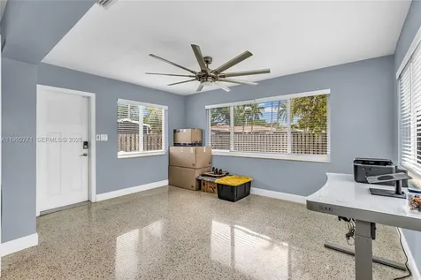 819 N 32nd Avenue Hollywood FL 33021