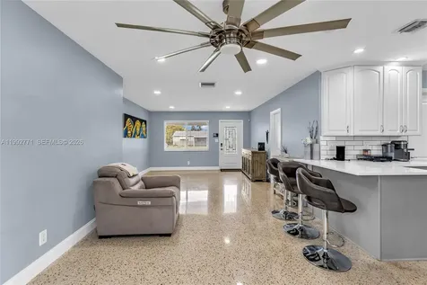 819 N 32nd Avenue Hollywood FL 33021