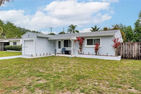 819 N 32nd Avenue Hollywood FL 33021