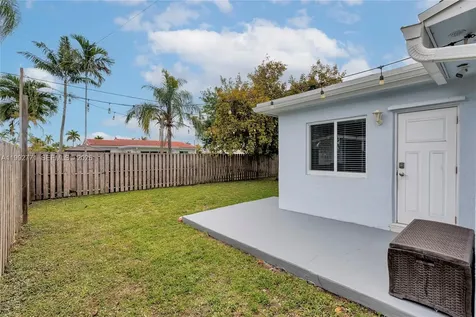 819 N 32nd Avenue Hollywood FL 33021