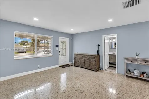 819 N 32nd Avenue Hollywood FL 33021