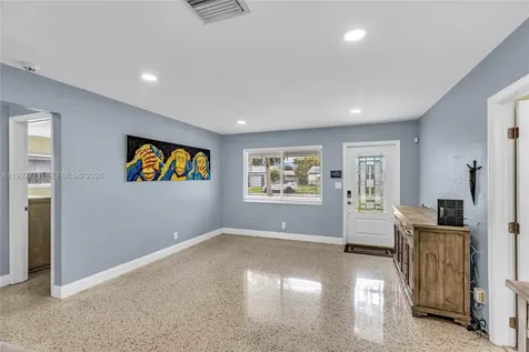 819 N 32nd Avenue Hollywood FL 33021