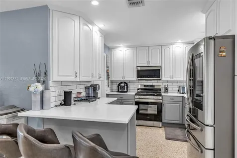 819 N 32nd Avenue Hollywood FL 33021
