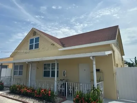 274 E 9th Street Hialeah FL 33010