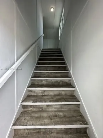 274 E 9th Street Hialeah FL 33010