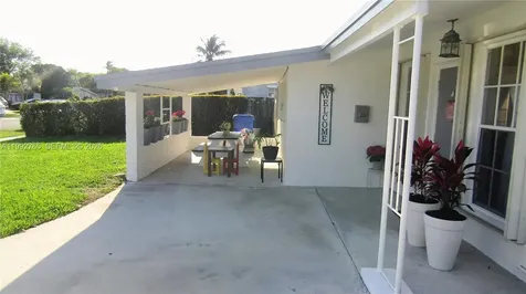 7131 Park Street Hollywood FL 33024