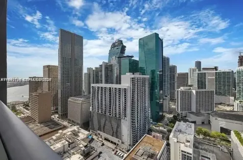 151 SE 1 Miami FL 33131
