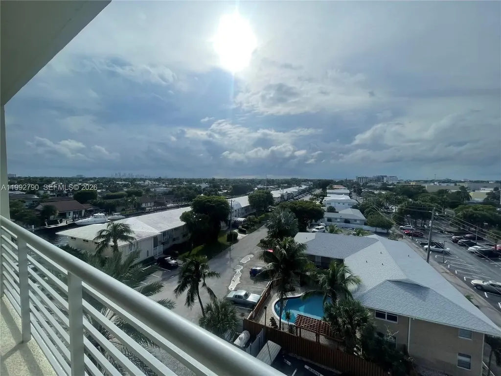 2900 NE 30th Street Fort Lauderdale FL 33306