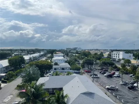 2900 NE 30th Street Fort Lauderdale FL 33306