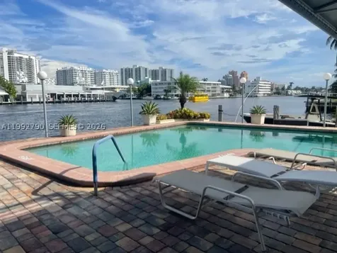 2900 NE 30th Street Fort Lauderdale FL 33306