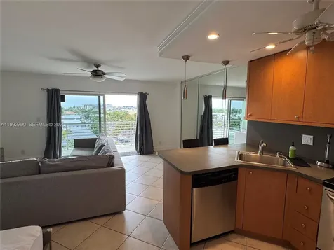 2900 NE 30th Street Fort Lauderdale FL 33306