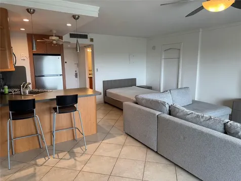 2900 NE 30th Street Fort Lauderdale FL 33306
