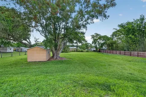 14755 SW 18th Court Davie FL 33325