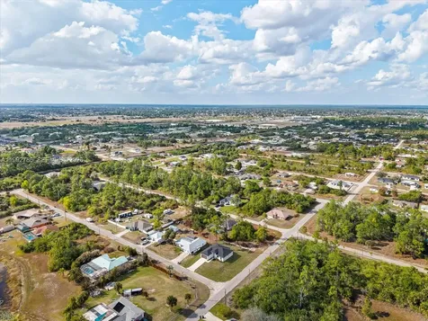 735 Chavers Street Lehigh Acres FL 33974