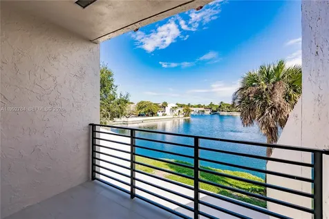 7238 Jacaranda Lane Miami Lakes FL 33014